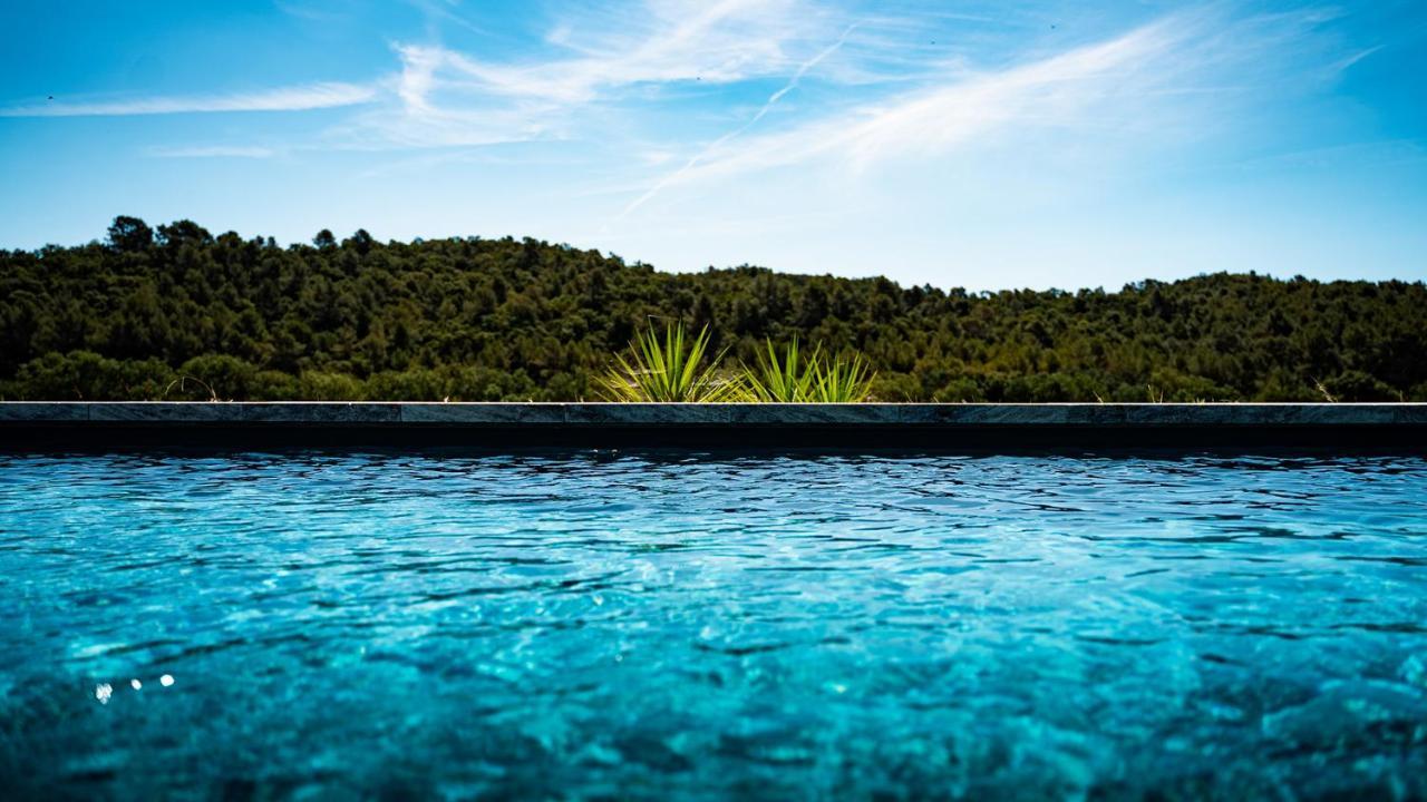 Sous Les Pins Gites Et Chambres D'Hotes La Londe-les-Maures Buitenkant foto