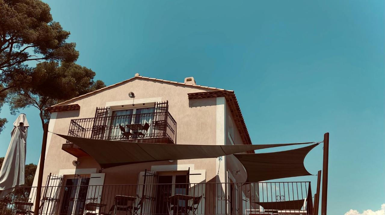 Sous Les Pins Gites Et Chambres D'Hotes La Londe-les-Maures Buitenkant foto