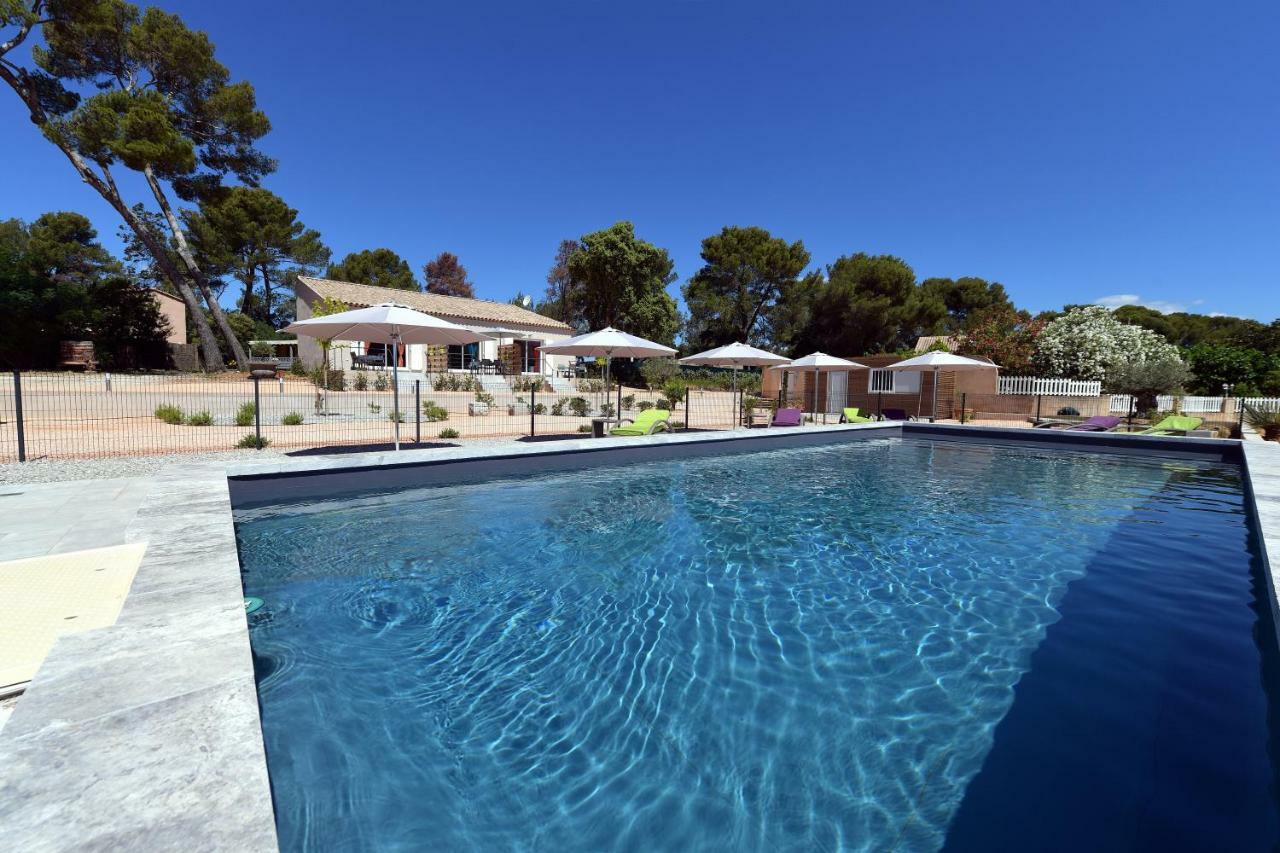 Sous Les Pins Gites Et Chambres D'Hotes La Londe-les-Maures Buitenkant foto